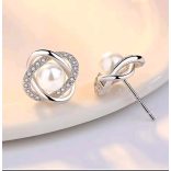 Обеци цвете с перла