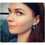 Стилни вечерни обеци