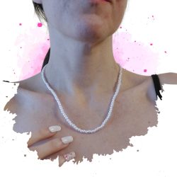 Бижу с бели перли