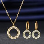 Колие и обеци с кръгла форма златисти