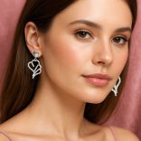 Обеци със сърца Love