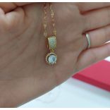 Елегантно колие с кристал от стомана 