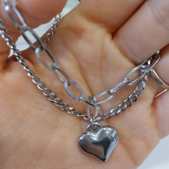 Гривна от медицинска стомана Kiss